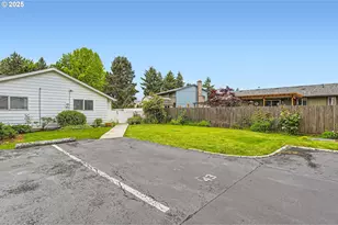 575 NE Fleming Ave, Gresham, OR 97030 - Photo 9