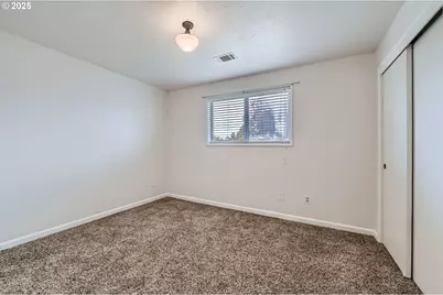 575 NE Fleming Ave #B-43, Gresham, OR 97030 - Photo 7