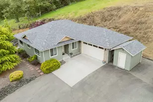 1688 NE Ruby Ct, Roseburg, OR 97470 - Photo 35