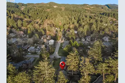598 N Laurel St #A, Cannon Beach, OR 97110 - Photo 29