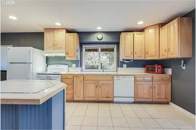 598 N Laurel St #A, Cannon Beach, OR 97110 - Photo 13