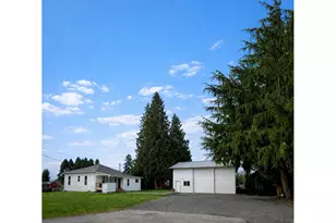 21811 Cole Ln, Aurora, OR 97002 - Photo 1