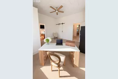 21811 Cole Ln, Aurora, OR 97002 - Photo 15