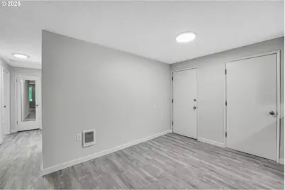 1829 NE 23rd Ct, Hillsboro, OR 97124 - Photo 7