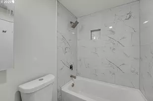1829 NE 23rd Ct, Hillsboro, OR 97124 - Photo 21