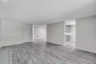 1829 NE 23rd Ct, Hillsboro, OR 97124 - Photo 3