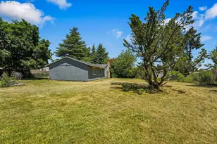 1829 NE 23rd Ct, Hillsboro, OR 97124 - Photo 17