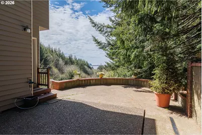 626 N Bayview Loop, Waldport, OR 97394 - Photo 37