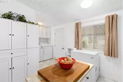 1200 E Central Ave #139, Sutherlin, OR 97479 - Photo 9