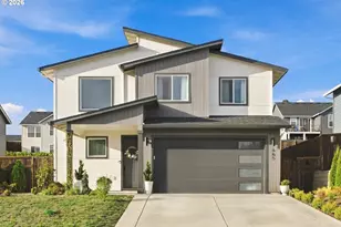 665 W 9th St, La Center, WA 98629 - Photo 1