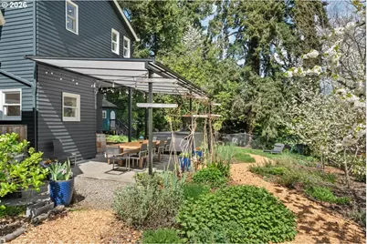 8952 SW 25th Ave, Portland, OR 97219 - Photo 43