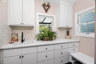 8952 SW 25th Ave, Portland, OR 97219 - Photo 19