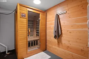 8952 SW 25th Ave, Portland, OR 97219 - Photo 41