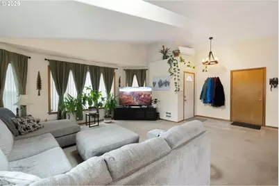 1864 Garfield St, North Bend, OR 97459 - Photo 5