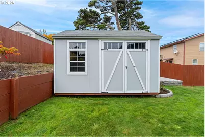 1864 Garfield St, North Bend, OR 97459 - Photo 29