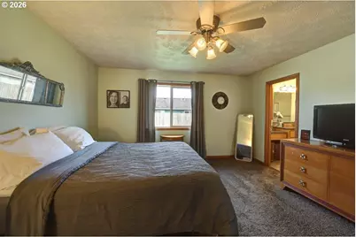 332 SW Kalmia Ave, Warrenton, OR 97146 - Photo 31