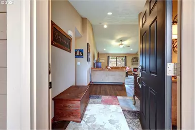 332 SW Kalmia Ave, Warrenton, OR 97146 - Photo 3