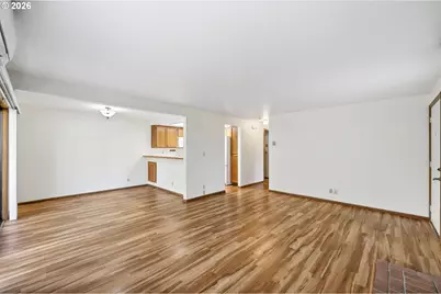 2101 Lake Isle Ct, Eugene, OR 97401 - Photo 5