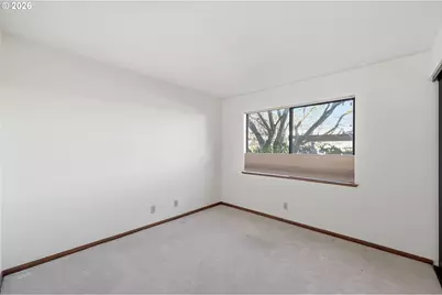 2101 Lake Isle Ct, Eugene, OR 97401 - Photo 23