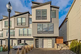 2375 N R St, Washougal, WA 98671 - Photo 1