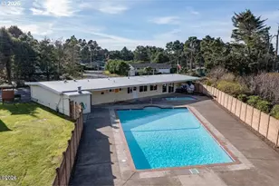 5460 Palisades Dr, Lincoln City, OR 97367 - Photo 47