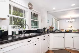 5460 Palisades Dr, Lincoln City, OR 97367 - Photo 13