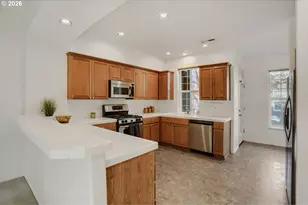 857 NE Caden Ave, Hillsboro, OR 97124 - Photo 7