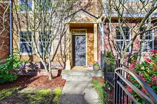 857 NE Caden Ave, Hillsboro, OR 97124 - Photo 1