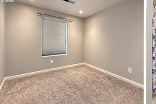 5766 NE Damsel Dr, Hillsboro, OR 97124 - Photo 15