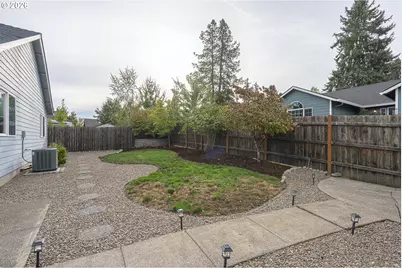 824 E Edgewood Dr, Newberg, OR 97132 - Photo 27