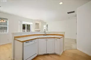 5648 NE Caddis Dr, Hillsboro, OR 97124 - Photo 11