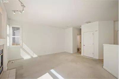 5648 NE Caddis Dr, Hillsboro, OR 97124 - Photo 7