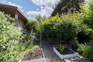 10305 SW Citation Dr, Beaverton, OR 97008 - Photo 45