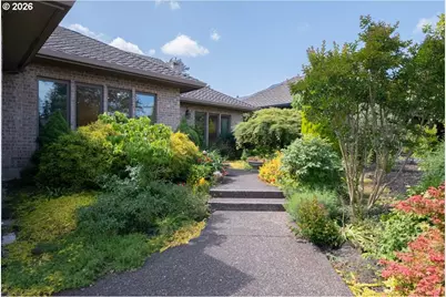 10305 SW Citation Dr, Beaverton, OR 97008 - Photo 3