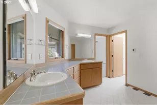10305 SW Citation Dr, Beaverton, OR 97008 - Photo 31