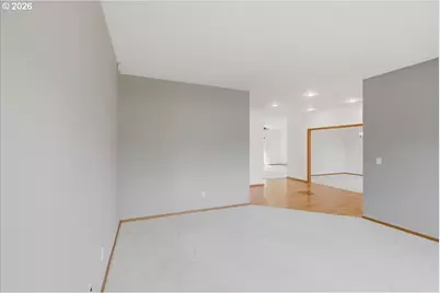 10305 SW Citation Dr, Beaverton, OR 97008 - Photo 11