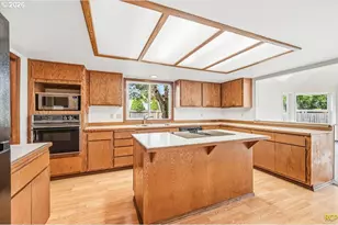 18159 SW Arborcrest Ct, Beaverton, OR 97003 - Photo 9
