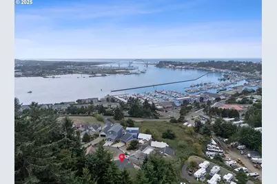 805 SE Crescent Pl, Newport, OR 97365 - Photo 41