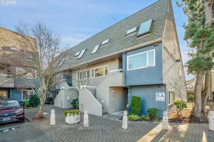 194 N Hayden Bay Dr, Portland, OR 97217 - Photo 3