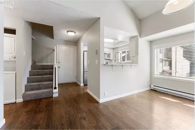 11724 SW Boones Bend Dr, Beaverton, OR 97008 - Photo 9
