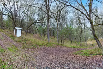 835 Glengary Loop Rd, Roseburg, OR 97470 - Photo 33