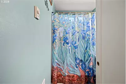 1425 E Madison Ave, Cottage Grove, OR 97424 - Photo 17