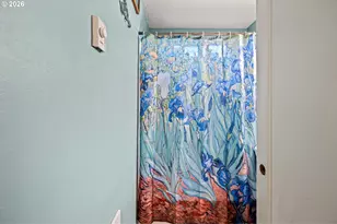 1425 E Madison Ave, Cottage Grove, OR 97424 - Photo 17