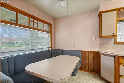 135 St Marys Ave, Mount Angel, OR 97362 - Photo 9