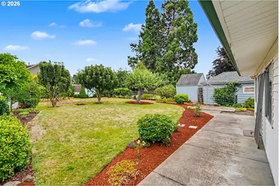 135 St Marys Ave, Mount Angel, OR 97362 - Photo 33