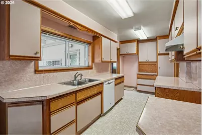 135 St Marys Ave, Mount Angel, OR 97362 - Photo 11