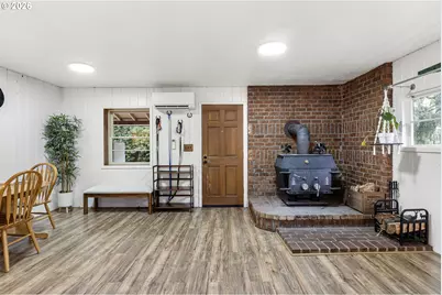 6351 Nonpareil Rd, Sutherlin, OR 97479 - Photo 11