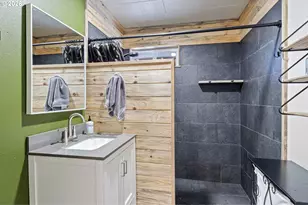 6351 Nonpareil Rd, Sutherlin, OR 97479 - Photo 21