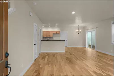 302 SW 203rd Ter, Beaverton, OR 97006 - Photo 3