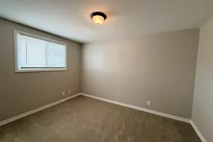 1154 Clinton Dr, Eugene, OR 97401 - Photo 15